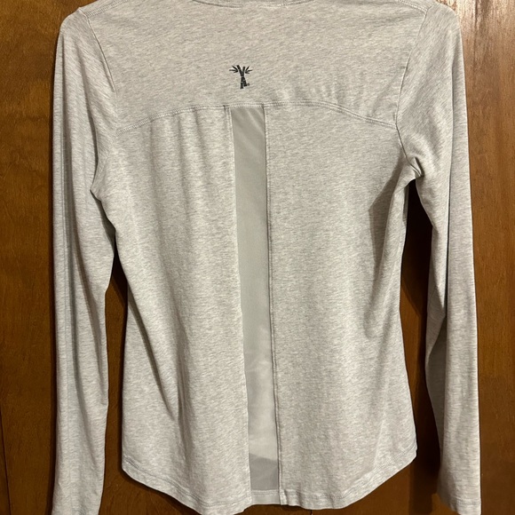 Cariloha Women’s Bamboo Workout Top - Picture 4 of 6